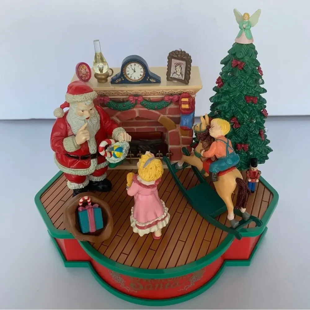 1993 Lustre Fame Animated Welcome Santa Music Box